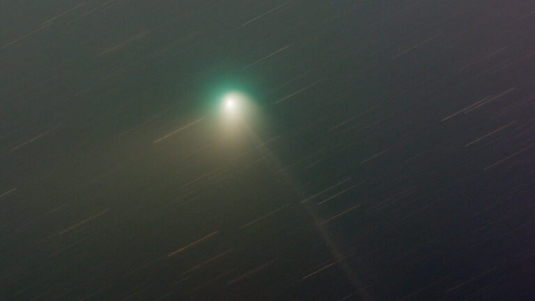 How I Photographed the Green Comet