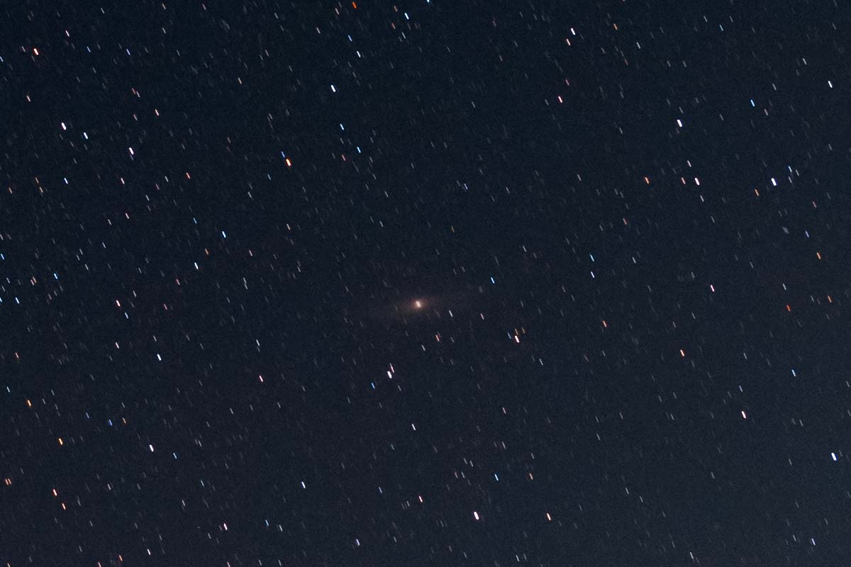 example of tracking error in astrophotography image