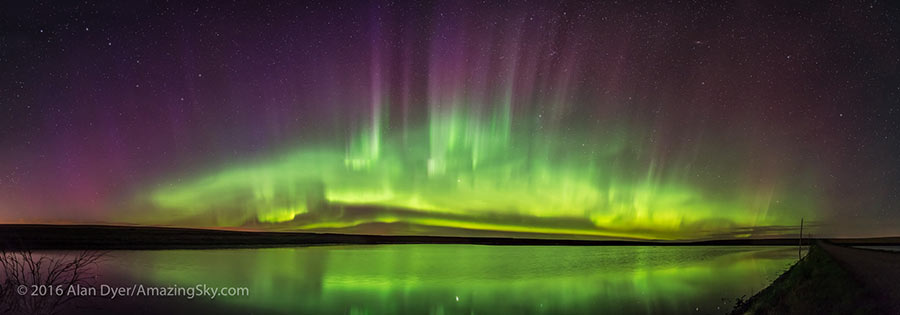 northern lights panorama